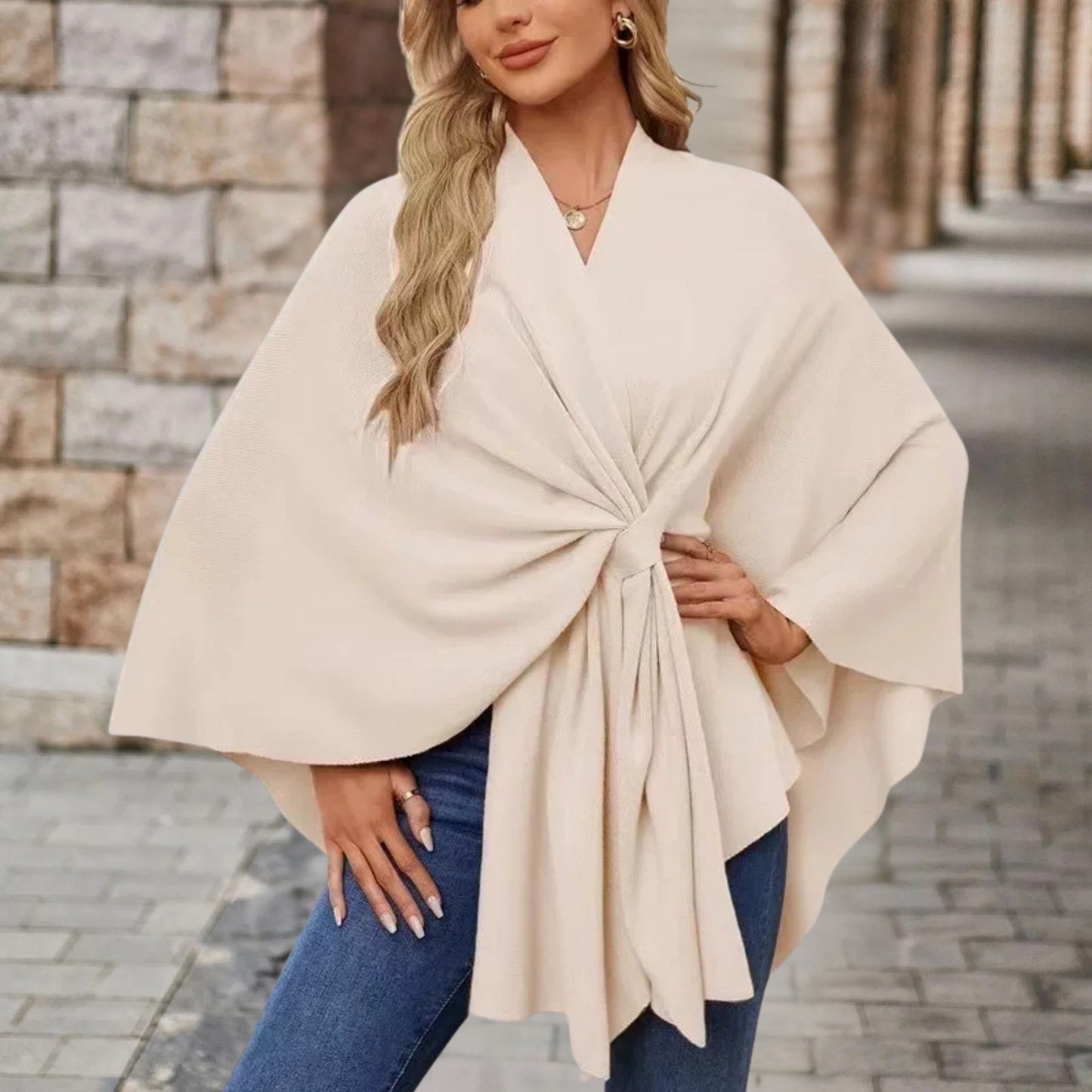 Veronika | Damen Oberteil im Cape-Stil mit Frontknoten