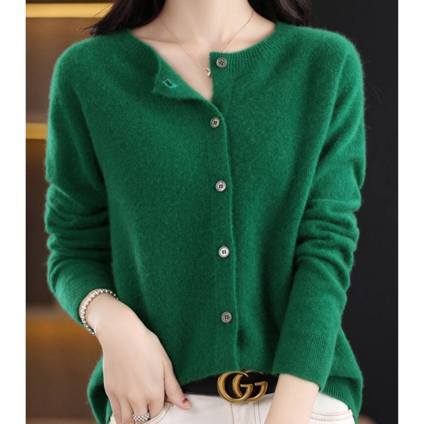 Katharina | Damen Strickjacke mit klassischer Knopfleiste