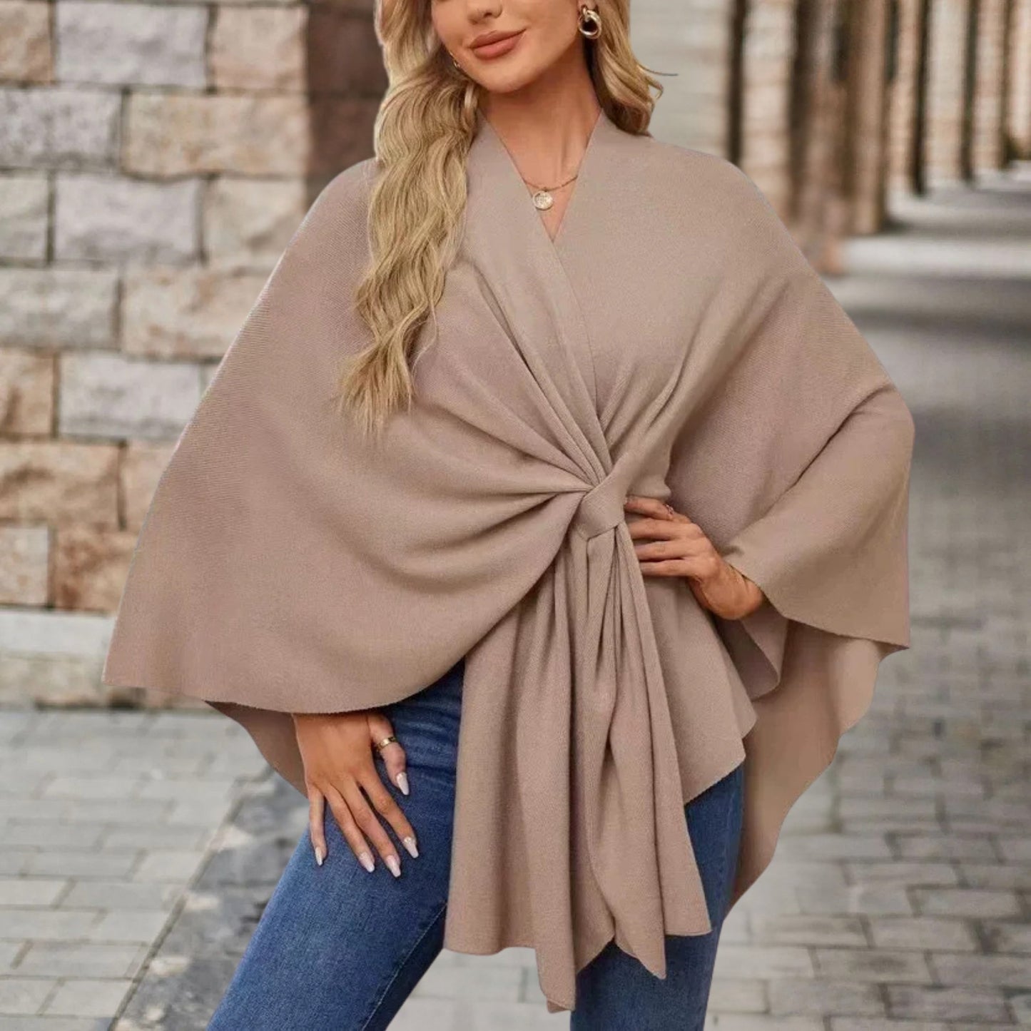 Veronika | Damen Oberteil im Cape-Stil mit Frontknoten