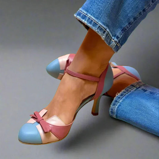 Barbara | Damen Klassische Pumps mit Schleifenriemen und mittlerem Absatz